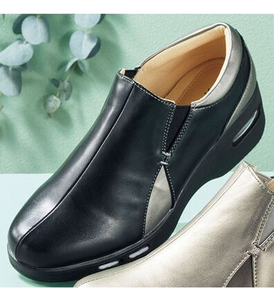 BELLUNA（ベルーナ）の「４Ｅダブルエア切替スリッポンシューズ（スリッポン）」