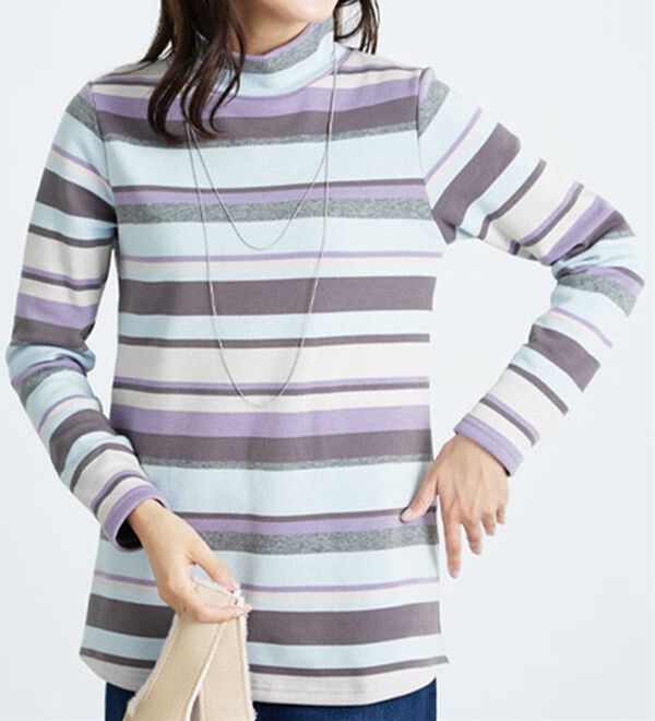 BELLUNA（ベルーナ）の「ふわふわ裏ファーハイネックプルオーバー（カットソー）」｜詳細画像