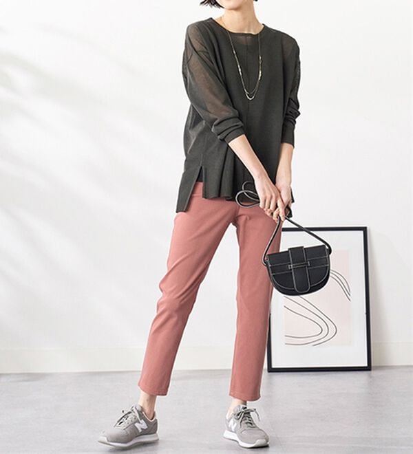 BELLUNA（ベルーナ）の「【再入荷】美ストレッチ素材アンクル丈レギンスパンツ（クロップドパンツ）」｜詳細画像