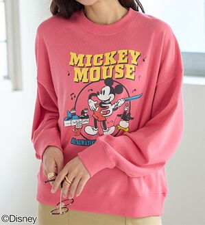 BELLUNA（ベルーナ）の「＜Ｄｉｓｎｅｙ＞【ミッキー】プリント裏毛ゆったりトレーナー（トレーナー・スウェット）」｜チェリー