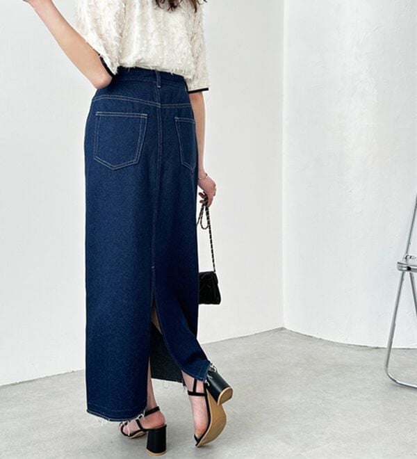 GeeRA（ジーラ）の「バックスリットデニムロングスカート（ロングスカート）」｜詳細画像