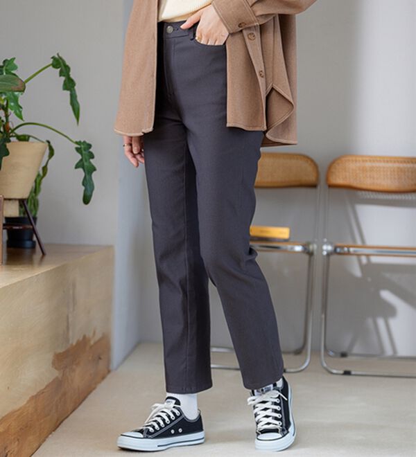 BELLUNA（ベルーナ）の「【選べる裏起毛】静電気防止！ヘリンボーンブーツカットパンツ（フルレングスパンツ）」｜詳細画像