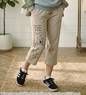 「＜Ｄｉｓｎｅｙ＞【プー】裏メッシュ刺しゅう使いクロプトパンツ（その他パンツ）」｜ベージュ