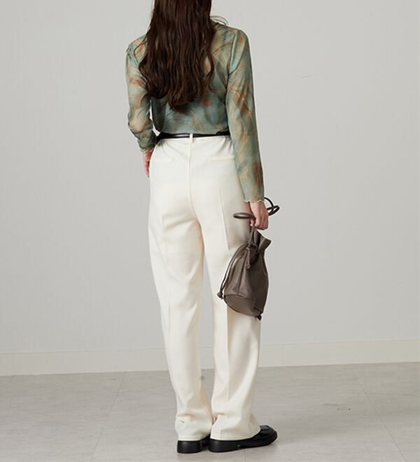 BELLUNA（ベルーナ）の「シアー素材ハイネックインナープルオーバー（カットソー）」｜詳細画像