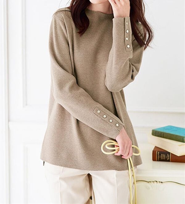 BELLUNA（ベルーナ）の「もちもち袖ボタンニットプルオーバー（ニット・セーター）」｜詳細画像