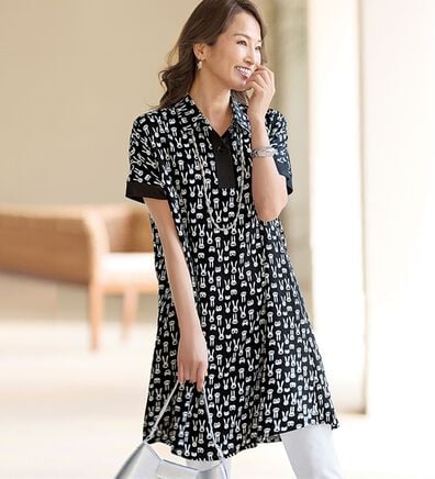 BELLUNA（ベルーナ）の「＜シックに目を惹く！＞モノトーンウサギ柄チュニックワンピース（チュニックワンピース）」