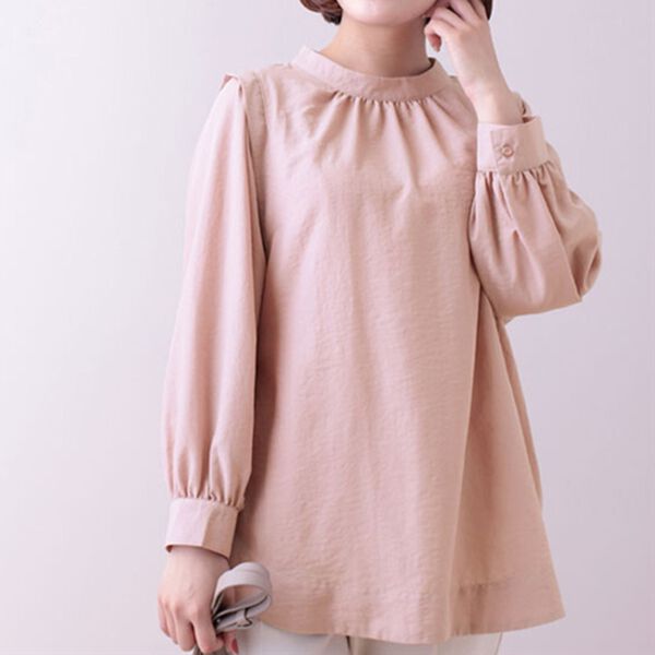 BELLUNA（ベルーナ）の「ビンテージ素材肩タックデザインブラウス（ブラウス）」｜ピンク