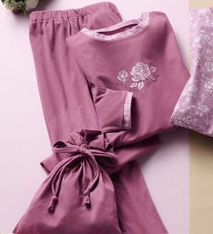 「華やかトラベルパジャマ（ポーチ付き）（パジャマ・ルームウェア）」｜ローズ(単品)