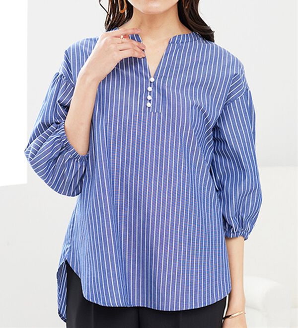 「ラメストライプ素材パール使いブラウス（ブラウス）」｜詳細画像