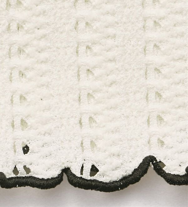 BELLUNA（ベルーナ）の「透かし編レース配色メロープルオーバー（カットソー）」｜詳細画像