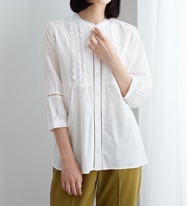 BELLUNA（ベルーナ）の「レース&times;ピンタック使いシャツチュニック（チュニック）」｜詳細画像