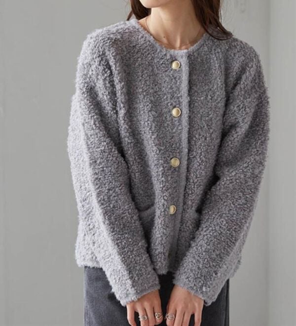 RANAN（ラナン）の「ゴールド調ボタンループ編みニットジャケット（ニットカーディガン）」｜詳細画像