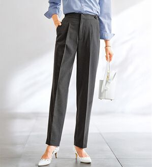 BELLUNA（ベルーナ）の「こっそりおなかがラクラク！ボタン使いウエスト調整テーパードパンツ（テーパードパンツ）」｜杢グレー