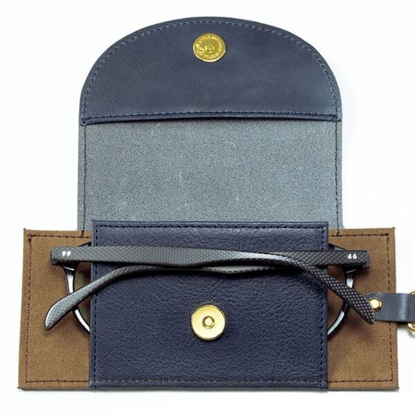 BELLUNA（ベルーナ）の「＜ｍｏｚ＞日本製バッグチャーム牛革眼鏡ホルダー（その他ファッション小物）」｜詳細画像