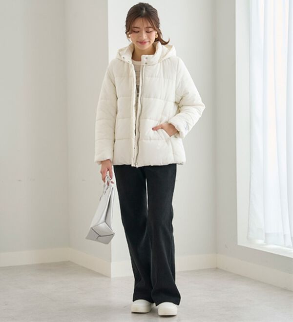 BELLUNA（ベルーナ）の「軽くてあったか！中わたショート丈アウター（ショートコート）」｜詳細画像