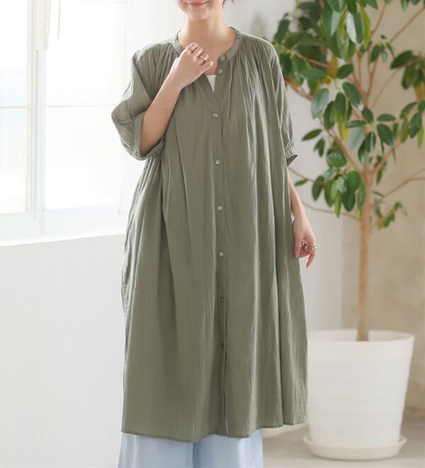 A HAPPY MARILYN（アハッピーマリリン）の「【Ｌ～６Ｌ】【風通るプレミアム】綿・楊柳、五分袖ギャザーたっぷりワンピース。（ロングワンピース）」｜ライトカーキ