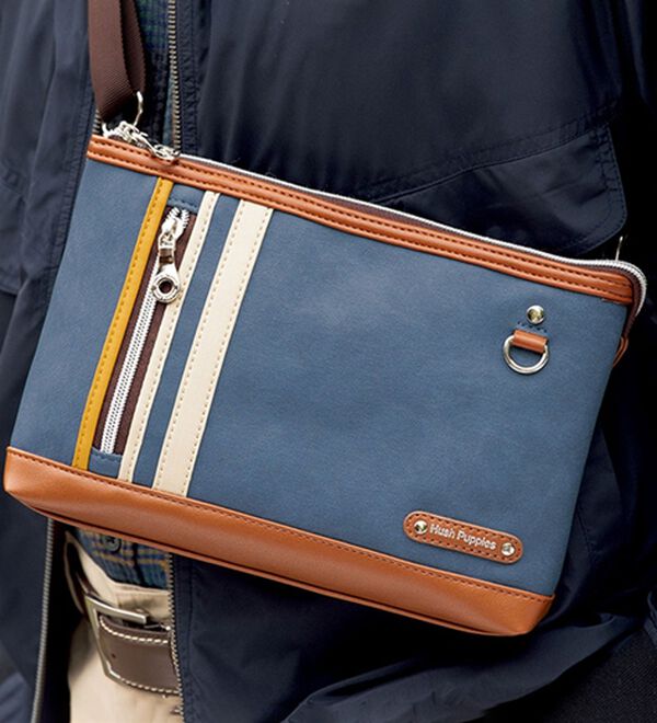 「＜ハッシュパピー＞デニム風合皮サコッシュ（メンズショルダーバッグ）」｜ブルー