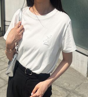 GeeRA（ジーラ）の「綿１００％アソート１ポイント刺しゅうＴシャツ（カットソー）」｜オフホワイト&times;星座