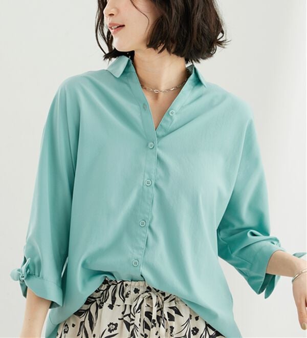 BELLUNA（ベルーナ）の「【吸水速乾】イージーケア！袖リボンシャツチュニック（チュニック）」｜セージ