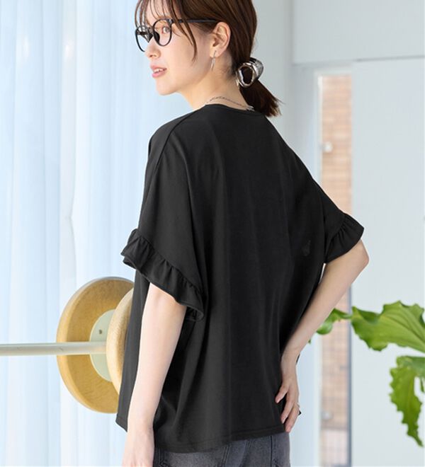 Viola e Viola（ヴィオラ エ ヴィオラ）の「サラリ綿混フリル袖Tシャツ（カットソー）」｜詳細画像