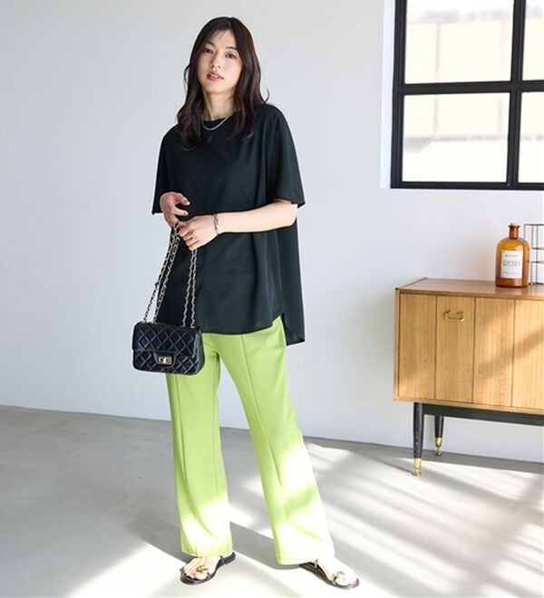 BELLUNA（ベルーナ）の「【接触冷感】Ｔシャツ感覚なのにきちんとブラウス見え！半袖プルオーバー（カットソー）」｜詳細画像