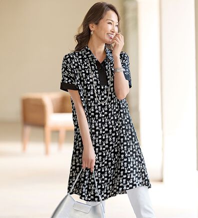 BELLUNA（ベルーナ）の「＜シックに目を惹く！＞モノトーンウサギ柄チュニックワンピース（チュニックワンピース）」