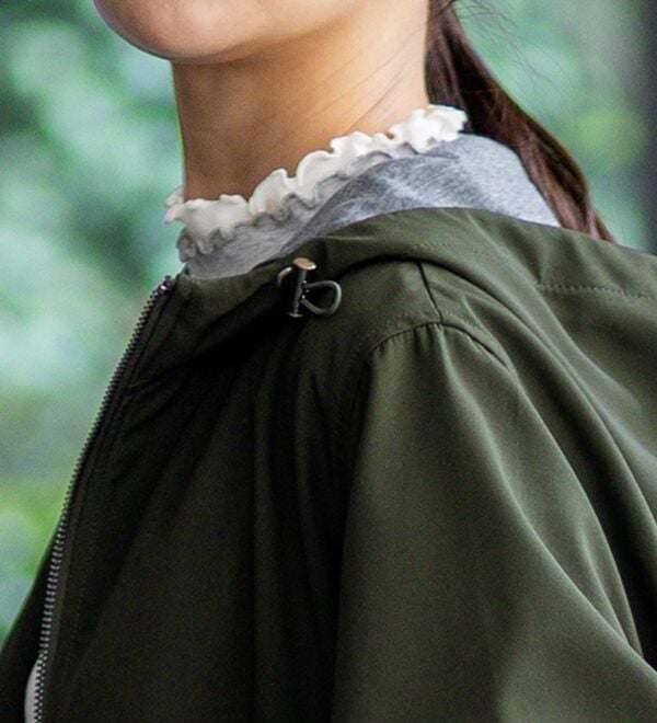 BELLUNA（ベルーナ）の「重ね着風フリル衿プルオーバー（カットソー）」｜詳細画像