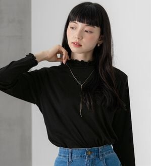 BELLUNA（ベルーナ）の「重ね着風フリル衿プルオーバー（カットソー）」｜黒&times;黒