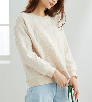 BELLUNA（ベルーナ）の「花柄ふくれジャカード素材プルオーバー（カットソー）」｜アイボリー