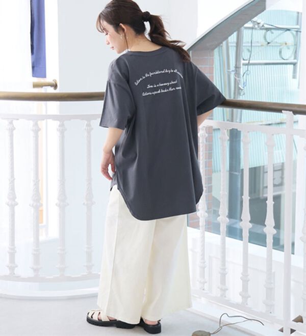 A HAPPY MARILYN（アハッピーマリリン）の「【Ｍ～８Ｌ】綿１００％！楽ちん裾ラウンドさらっと涼やかチュニック丈Ｔシャツ（Tシャツ）」｜詳細画像
