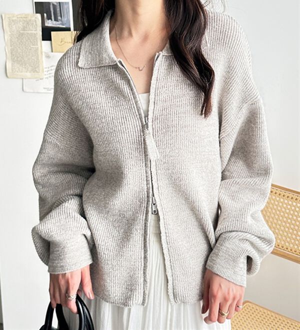 GeeRA（ジーラ）の「ダブルジップニットカーデ（ニットカーディガン）」｜グレー
