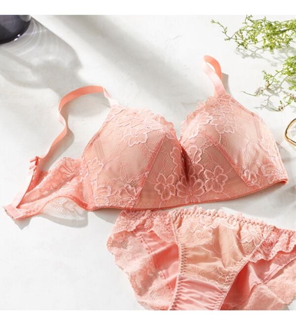 YU'NOW（ユナウ）の「スタイルアップレーシーブラ（ブラジャー）」｜詳細画像