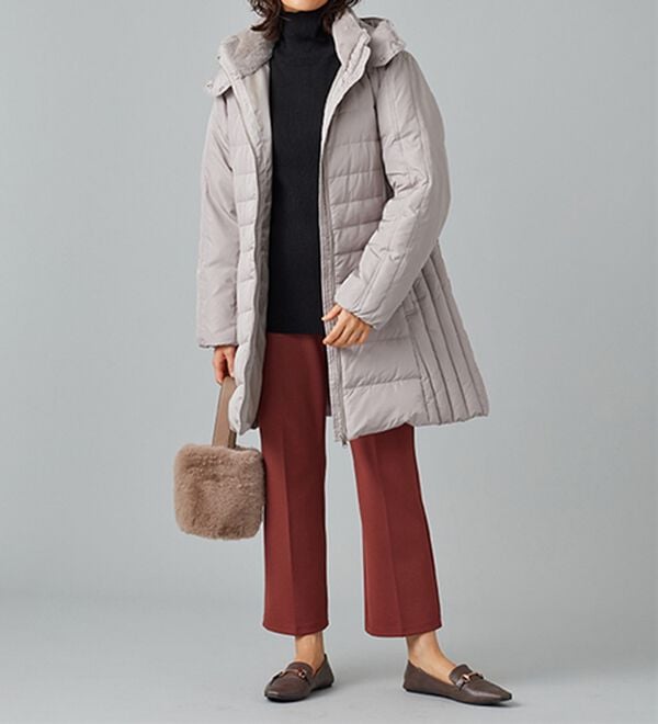 BELLUNA（ベルーナ）の「フレンチダウン使い細見えキルト切替ロングコート（ロングコート）」｜詳細画像