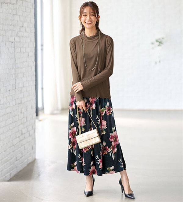 BELLUNA（ベルーナ）の「《重ねて楽しむ！》シアー素材ボトルネックプルオーバー（カットソー）」｜詳細画像