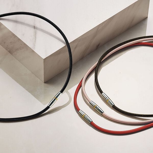 ファイテン＞RAKUWA磁気チタンネックレス メタルトップ