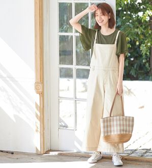 Viola e Viola（ヴィオラ エ ヴィオラ）の「【５つの機能付】ひんやり！袖シフォンゆるチュニック（チュニック）」｜カーキ