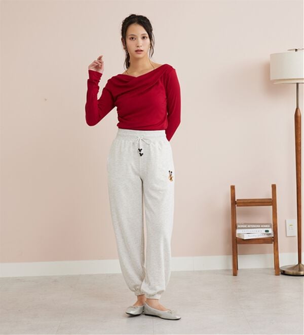 BELLUNA（ベルーナ）の「＜Ｄｉｓｎｅｙ＞【ミッキー】裾ゴム入り刺しゅう裏毛パンツ（その他パンツ）」｜詳細画像