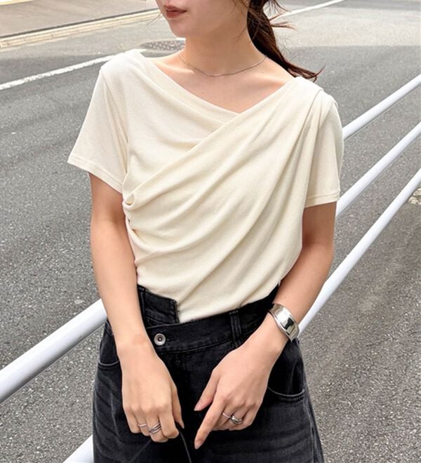 RANAN（ラナン）の「【新色追加】ひんやり上品ドレープリブTシャツ（カットソー）」｜詳細画像