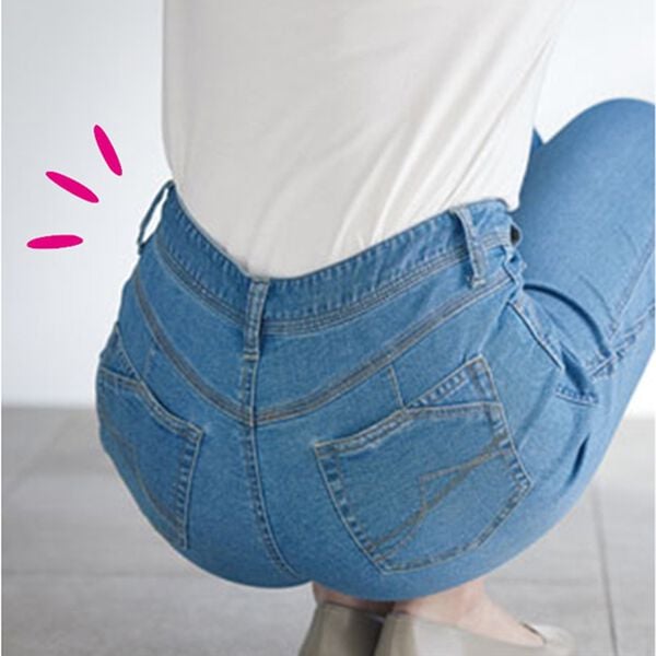 BELLUNA（ベルーナ）の「細見せ！セミフレアーデニムパンツ（フルレングスパンツ）」｜詳細画像