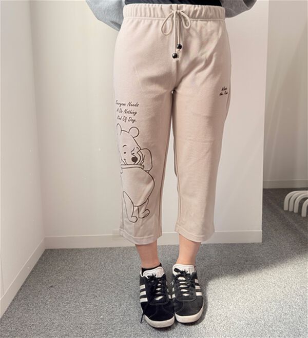 「＜Ｄｉｓｎｅｙ＞【プー】裏メッシュ刺しゅう使いクロプトパンツ（その他パンツ）」｜詳細画像
