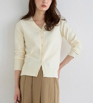 Pierrot（ピエロ）の「【Ｍ～３Ｌ】ふんわり質感プレミアムカシミヤタッチカーディガン（ニットカーディガン）」｜詳細画像