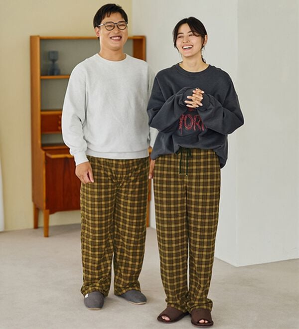 LAVIENNE（ラヴィエンヌ）の「肌側綿１００％あったかフリースボトム（その他パンツ）」｜詳細画像
