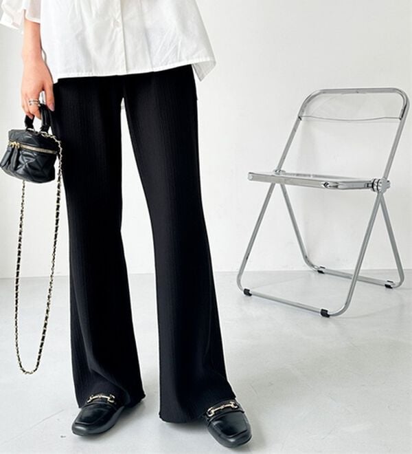 GeeRA（ジーラ）の「セルフカット美脚魅せセミフレアパンツ（フルレングスパンツ）」｜詳細画像