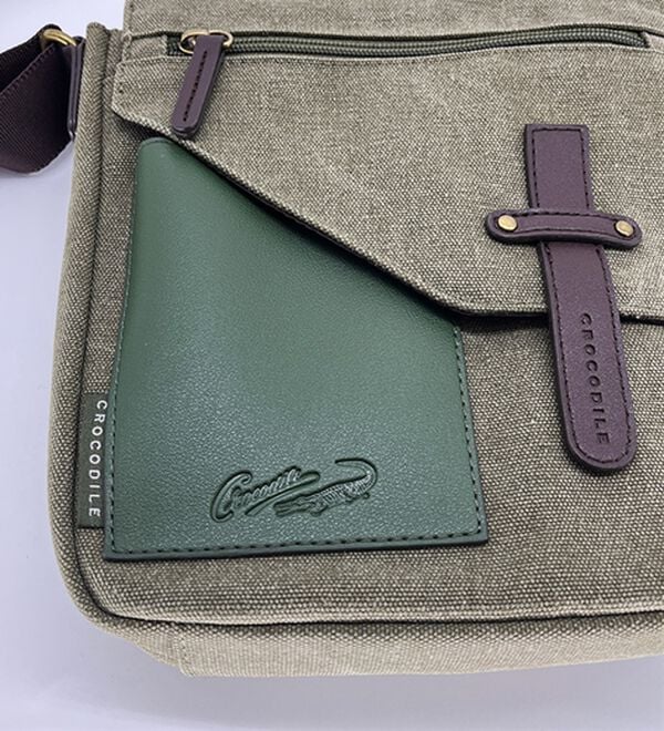 「＜クロコダイル＞洗い加工帆布スマートショルダー（メンズショルダーバッグ）」｜詳細画像