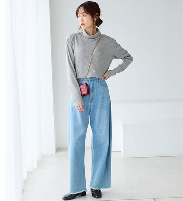 BELLUNA（ベルーナ）の「まるでニット！サラッと軽いリブハイネックプルオーバー（カットソー）」｜詳細画像