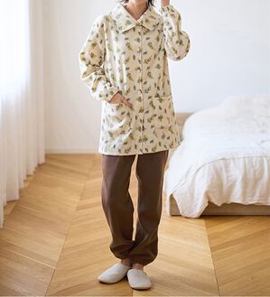 LAVIENNE（ラヴィエンヌ）の「ソフトでかるぽかフリースパジャマ（パジャマ・ルームウェア）」｜ミモザ