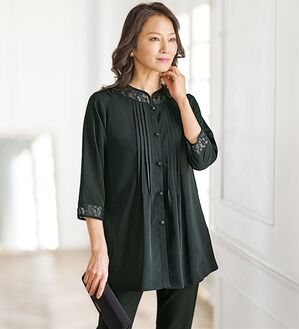 BELLUNA（ベルーナ）の「レース切替タック使いフォーマルブラウス（チュニック）」｜黒