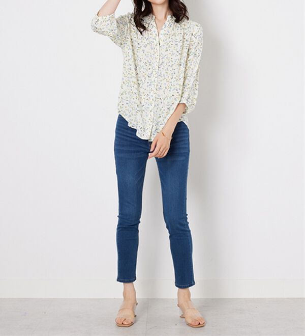 BELLUNA（ベルーナ）の「【接触冷感】レーヨン素材ギャザー使いプリントブラウス（ブラウス）」｜詳細画像