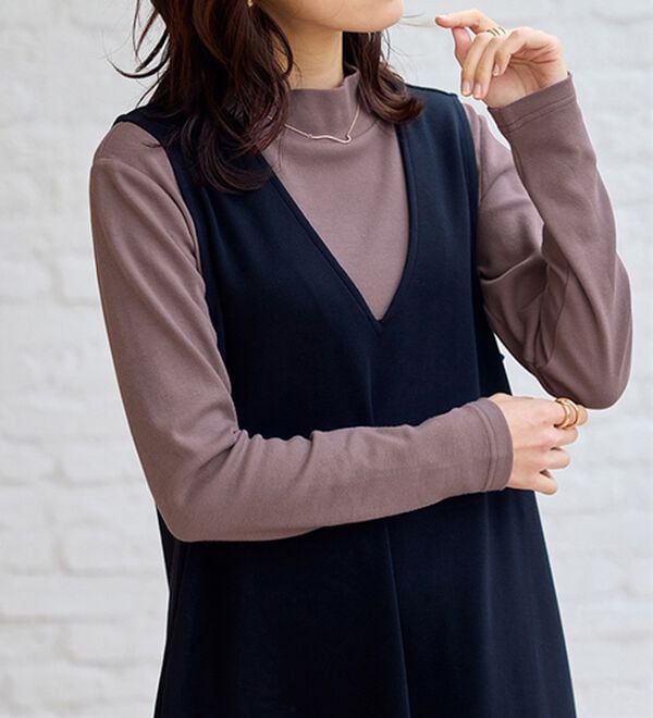 BELLUNA（ベルーナ）の「【選べる衿】肌に優しい綿１００％暖か発熱素材プルオーバー＜ベルホット　コットン＞（カットソー）」｜詳細画像