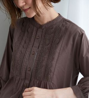 BELLUNA（ベルーナ）の「レース&times;ピンタック使いシャツチュニック（チュニック）」｜詳細画像
